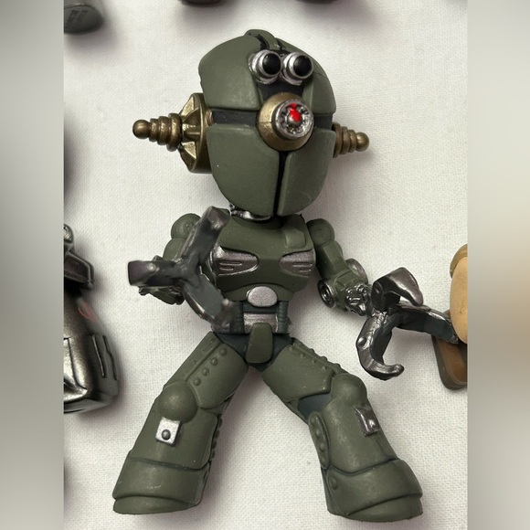 Funko Mini lot of 24 Minis - Picture 8 of 11